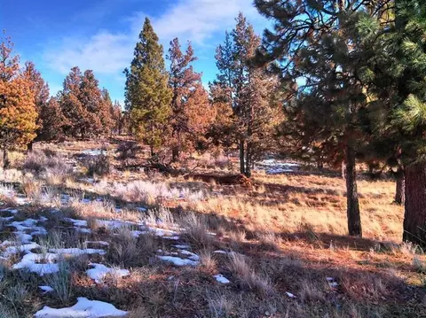 106 NW Skyliner Summit Loop, Bend, OR 97701 photo 2