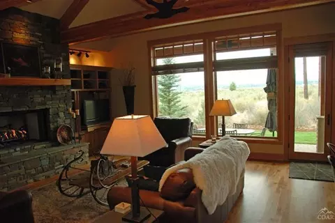 61831 Fall Creek Loop, Bend, OR 97702 photo 4