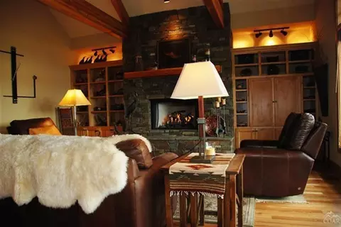 61831 Fall Creek Loop, Bend, OR 97702 photo 5