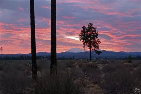 61831 Fall Creek Loop, Bend, OR 97702 photo 1