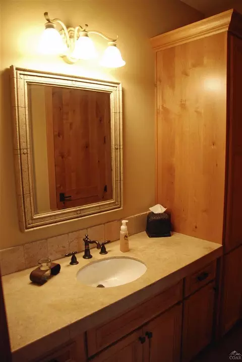 61831 Fall Creek Loop, Bend, OR 97702 photo 17