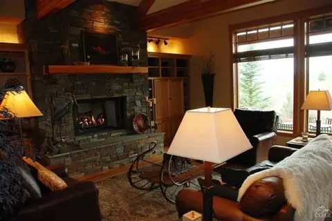 61831 Fall Creek Loop, Bend, OR 97702 photo 6