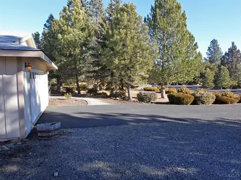 20964 W View Dr, Bend, OR 97702 photo 21