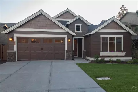 61129 SE Manhae Loop, Bend, OR 97702 photo 1