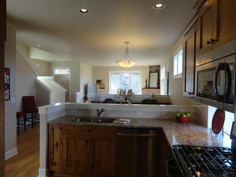 63130 NE Dakota Dr, Bend, OR 97701 photo 7