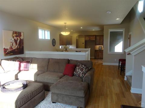 63130 NE Dakota Dr, Bend, OR 97701 photo 6