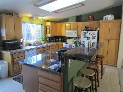 19098 Choctaw Rd, Bend, OR 97702 photo 5