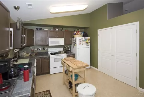 63345 Lavacrest St, Bend, OR 97701 photo 6
