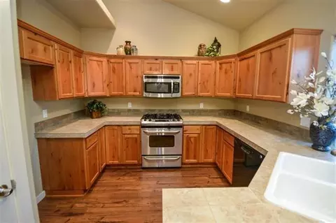 21184 Philly Ave, Bend, OR 97702 photo 4