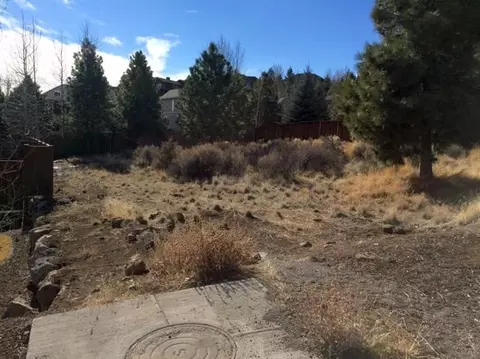 619 NW Powell Butte Loop, Bend, OR 97701 photo 2