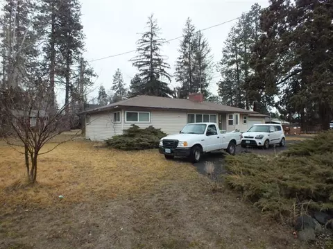 813 NE Jones Rd, Bend, OR 97701 photo 3