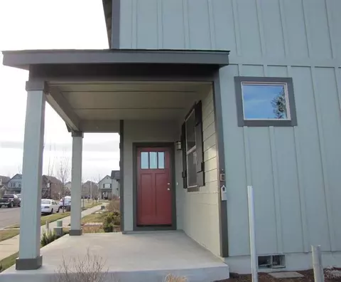 20548 Avro Pl, Bend, OR 97701 photo 3