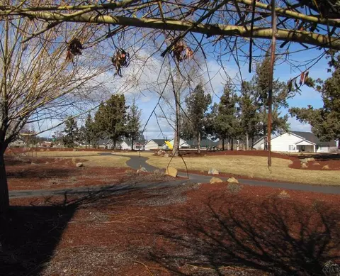 20548 Avro Pl, Bend, OR 97701 photo 14