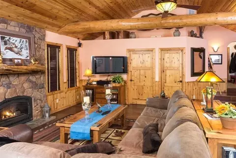51570 Riverland Ave, La Pine, OR 97739 photo 3