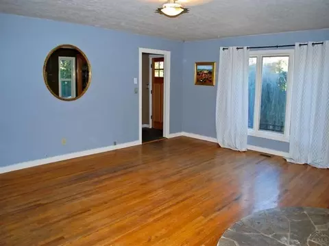 925 NE 9th St, Bend, OR 97701 photo 4