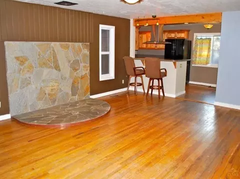 925 NE 9th St, Bend, OR 97701 photo 3