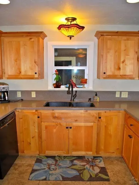 925 NE 9th St, Bend, OR 97701 photo 7