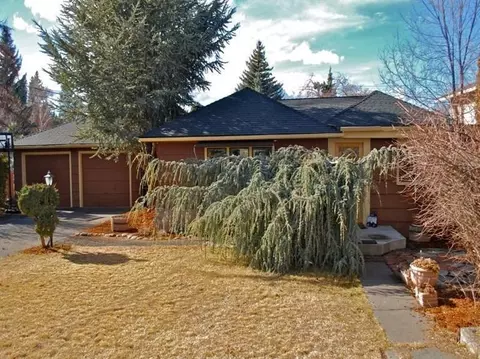 925 NE 9th St, Bend, OR 97701 photo 1