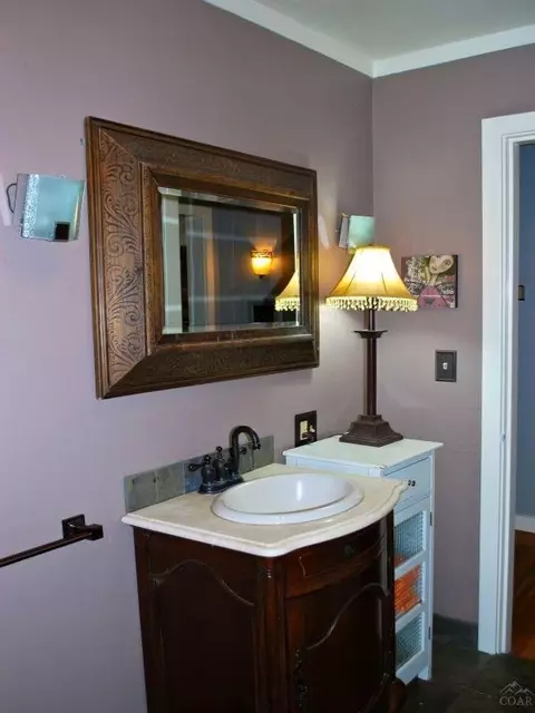 925 NE 9th St, Bend, OR 97701 photo 11