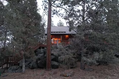 650 NW Broken Arrow Rd, Bend, OR 97701 photo 4