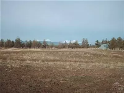 21865 Repine Dr, Bend, OR 97701 photo 2