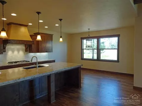 56671 Dancing Rock Loop, Bend, OR 97707 photo 7