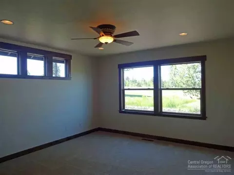 56671 Dancing Rock Loop, Bend, OR 97707 photo 9