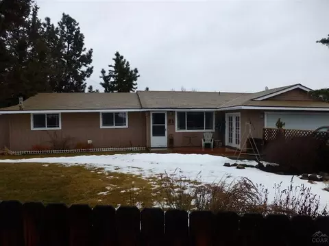 20812 W View Dr, Bend, OR 97702 photo 1