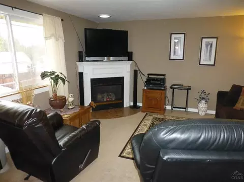 20812 W View Dr, Bend, OR 97702 photo 4
