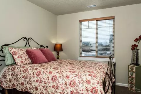 20556 Jacklight Ln, Bend, OR 97702 photo 18