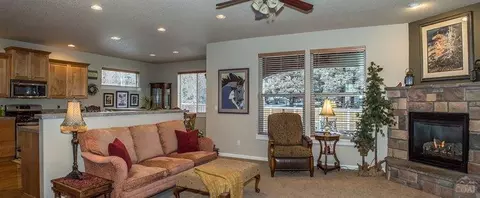 20556 Jacklight Ln, Bend, OR 97702 photo 4