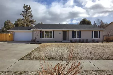 61144 Tapadera St, Bend, OR 97702 photo 1