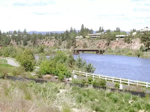 19950 Pinewood Rd, Bend, OR 97702 photo 5