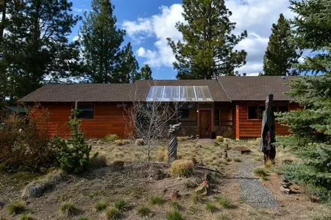 60669 SW River Bend Dr, Bend, OR 97702 photo 4