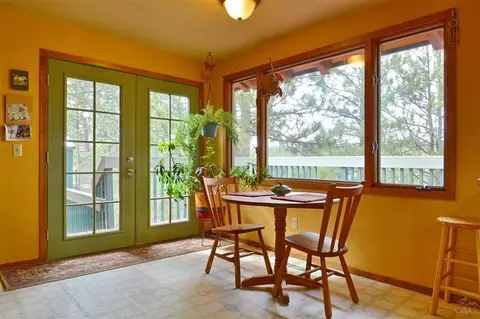 60669 SW River Bend Dr, Bend, OR 97702 photo 11