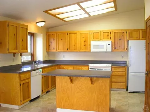 17604 Paladin Dr, Bend, OR 97701 photo 9