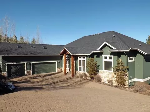 677 NW Stonepine Dr, Bend, OR 97701 photo 1