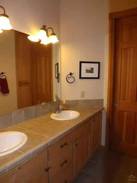 677 NW Stonepine Dr, Bend, OR 97701 photo 17