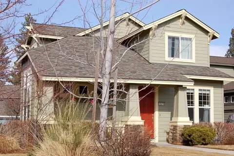 19476 SW Blue Lake Loop, Bend, OR 97702 photo 3