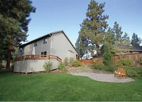19879 Quail Pine Loop, Bend, OR 97702 photo 2