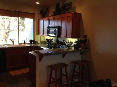 565 Oxbow Loop, Redmond, OR 97756 photo 5