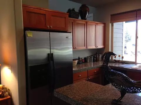 565 Oxbow Loop, Redmond, OR 97756 photo 6