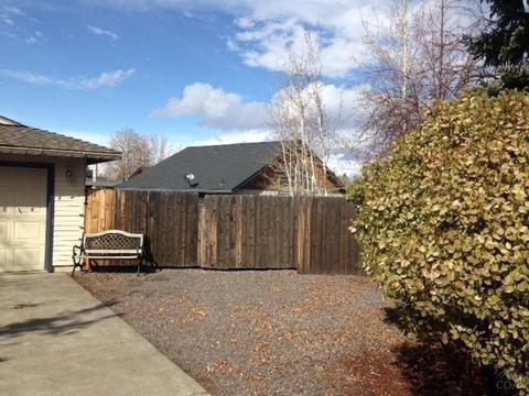 2415 NE Libby Pl, Bend, OR 97701 photo 2