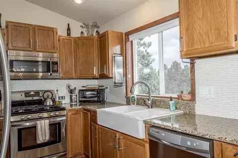22013 Banff Dr, Bend, OR 97702 photo 7