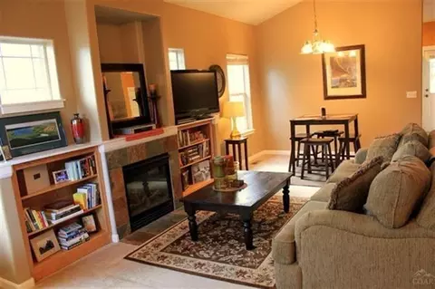 62705 Larkview Rd, Bend, OR 97701 photo 2