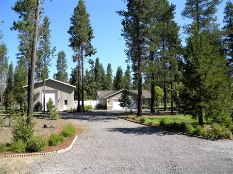 16068 Twin Dr, La Pine, OR 97739 photo 4