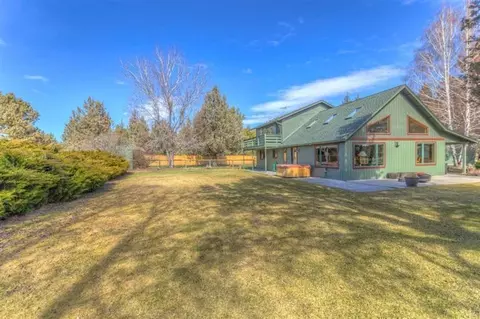 18380 Pinehurst Rd, Bend, OR 97701 photo 4