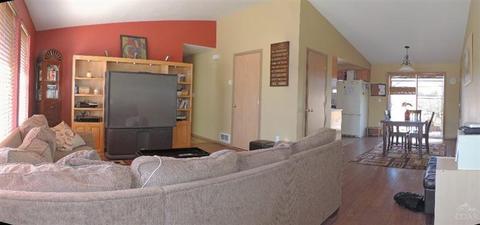 20577 Dylan Loop, Bend, OR 97702 photo 2
