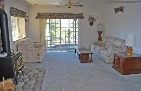 19520 Pine Dr, Bend, OR 97702 photo 8