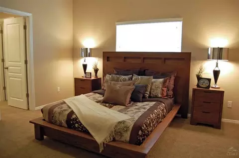 616 SE Glencoe Pl, Bend, OR 97702 photo 3